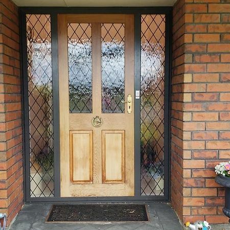 Ballymena Carterton Εξωτερικό φωτογραφία